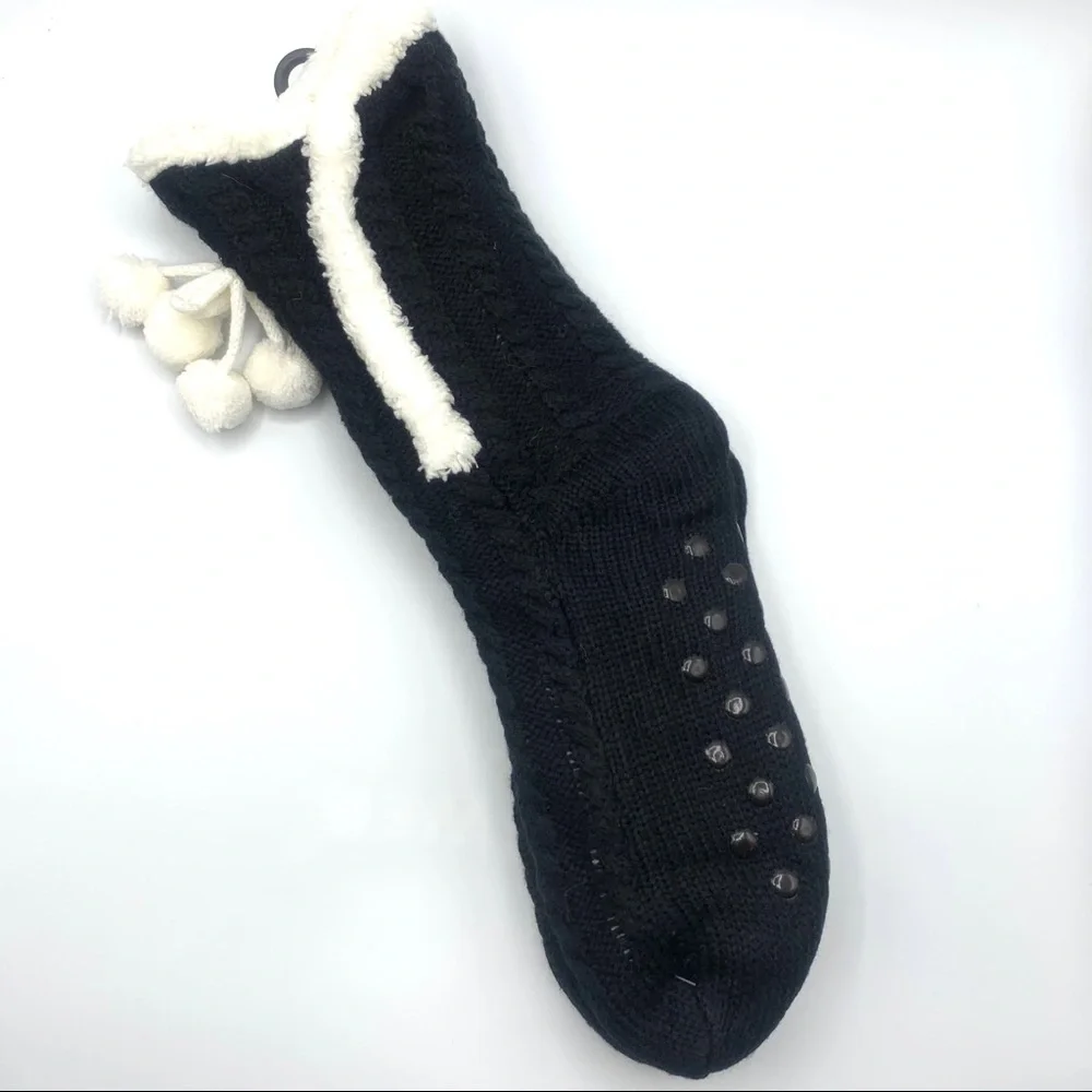 Women’s Black & White Cozy Lounge Slipper Socks NWT